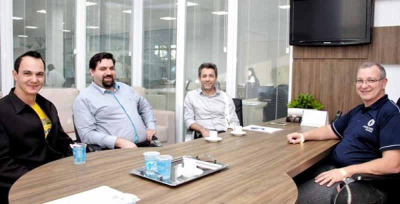 PARCERIA VISA FOMENTO À ABERTURA DE EMPRESAS NA REGIÃO OESTE DO PARANÁ