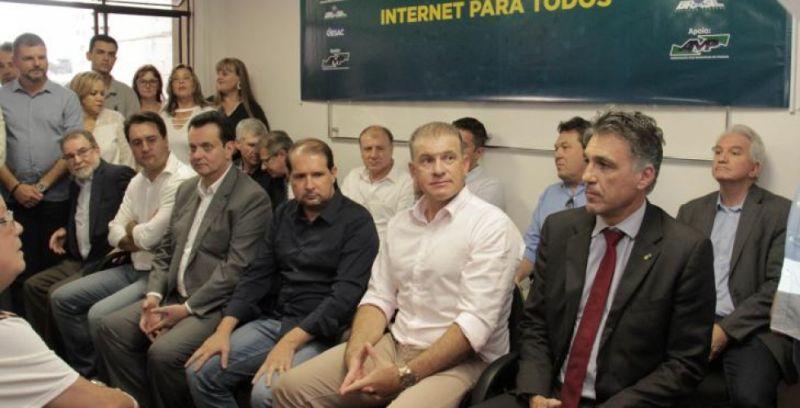 OESTE TERÁ A PRIMEIRA CIDADE COM O PROGRAMA INTERNET PARA TODOS