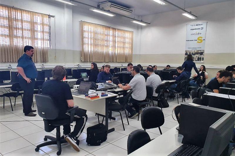 Curso de UX Design no Oeste do Paraná compartilha novidades sobre experiencia do usuário